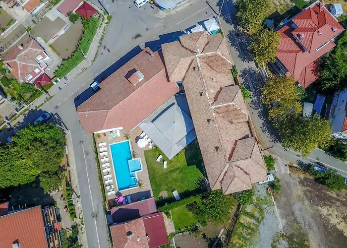 Хотел Черноморец Chernomorets