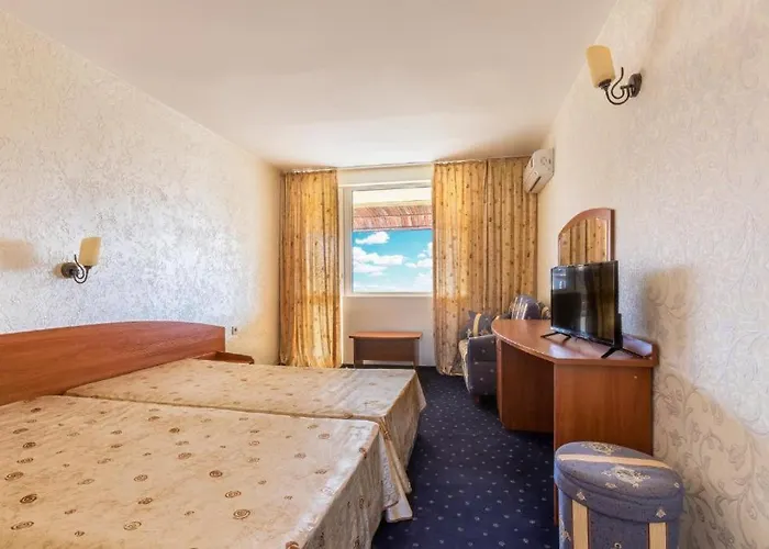 Хотел Черноморец Otel Chernomorets